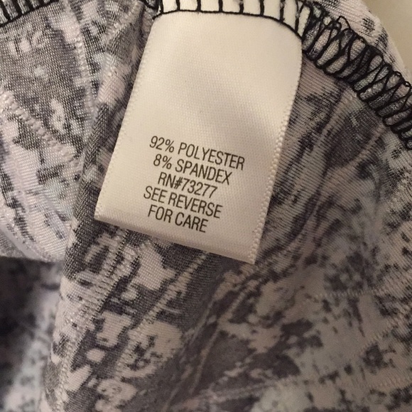 Ladies Blouse by Croft&Barrow Size M - Picture 5 of 9